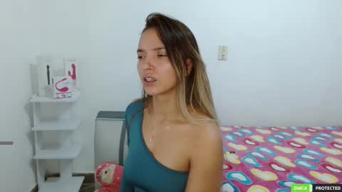 annie cherry independent model online show from October 22, 4:26 am