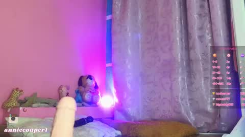 Annie online show from March 7, 11:05 pm