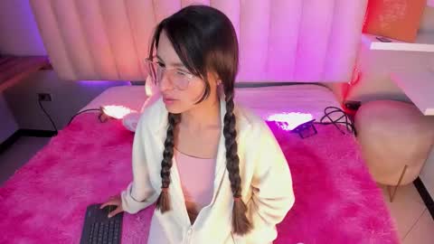   online show from January 7, 3:11 am