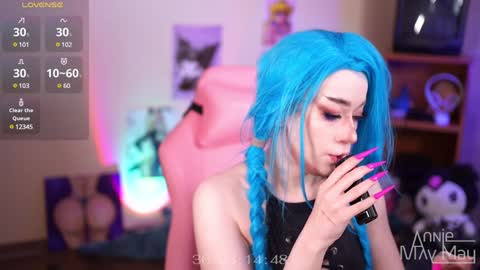 Snapshot of annie_may_may chatting on February 3, 6:45 am Annie May   online show from February 3, 6:45 am