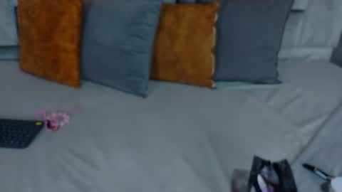 ANNIE online show from June 21, 11:49 am