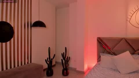 Annie Monroe online show from February 7, 12:08 pm