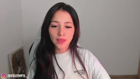 Annie online show from January 8, 2:14 am