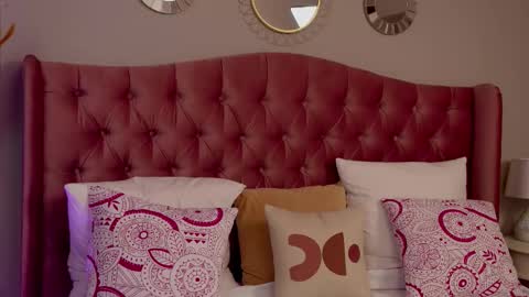 AnnieStyles online show from January 14, 5:59 am