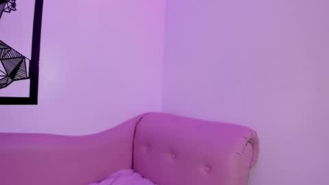 Annie Evans  online show from March 3, 8:32 pm