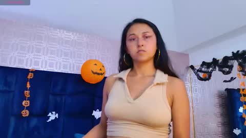 Anniieleonhart online show from October 23, 7:48 pm