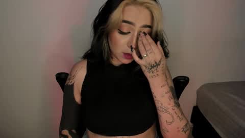 Annika online show from November 6, 4:37 am