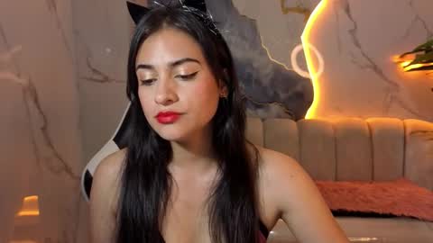 Live 1500am 2100pm COLOMBIAN HOUR online show from March 11, 8:01 pm