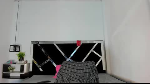 Anny online show from March 7, 8:44 pm