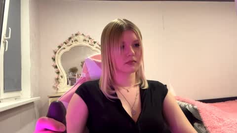 annyvibess online show from May 17, 7:12 pm