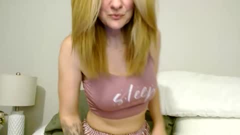 heyitsansley online show from March 19, 2:06 am