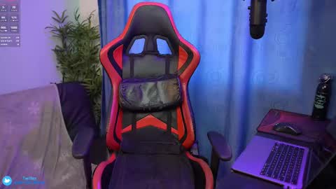 Anthony Buitrago Independent model online show from February 26, 10:04 pm