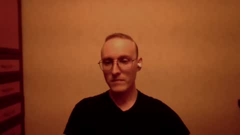 Snapshot of anthonythorn chatting on March 7, 6:43 pm anthonythorn online show from March 7, 6:43 pm