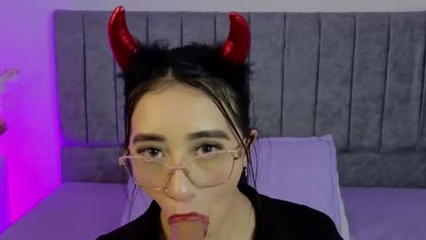 Snapshot of antonella01_cf chatting on October 21, 7:50 pm antonella online show from October 21, 7:50 pm