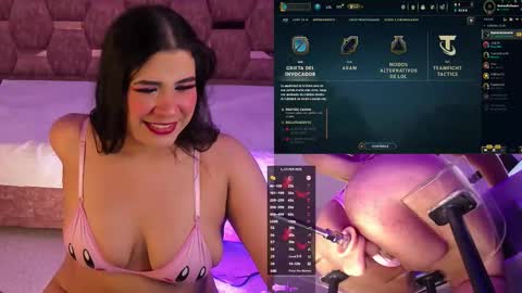 Snapshot of antonellavega__ chatting on October 8, 7:14 am Antonella online show from October 8, 7:14 am