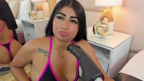 Antonia online show from September 19, 4:22 pm