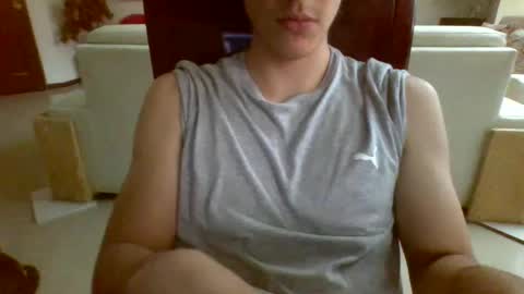 Snapshot of antonio_ricci chatting on February 17, 11:00 pm antonio_ricci online show from February 17, 11:00 pm