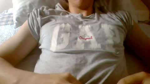 Snapshot of antonio_ricci chatting on February 22, 11:13 pm antonio_ricci online show from February 22, 11:13 pm
