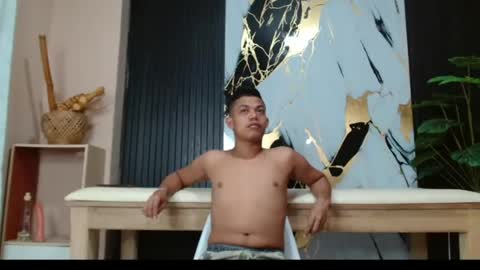 antonioross_ online show from July 13, 8:01 pm