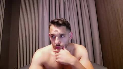 Snapshot of antoniovalentinidiamond chatting on October 19, 7:07 pm HI My name is Antonio online show from October 19, 7:07 pm