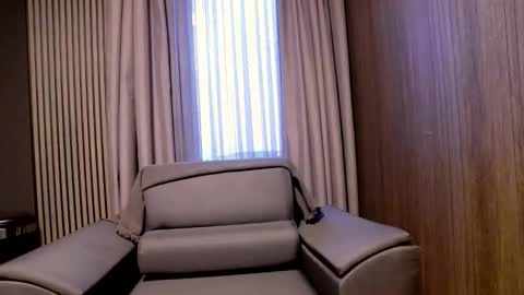 HI My name is Antonio online show from June 3, 6:35 pm