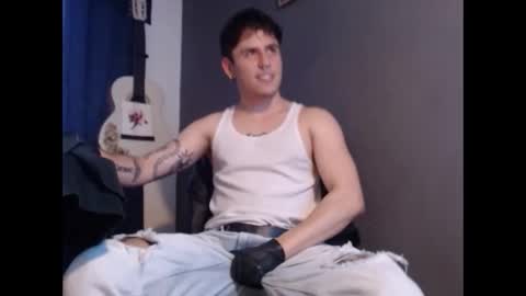 antonnello_ online show from January 8, 5:30 pm