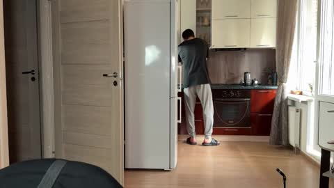 Tom online show from March 30, 11:54 am