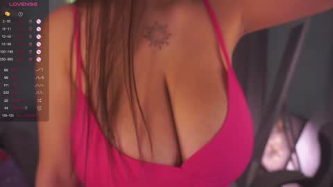  Sunday - start 0400 PM GMT -4 online show from December 3, 8:09 pm