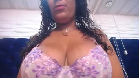 Anyela  online show from July 21, 2:08 pm
