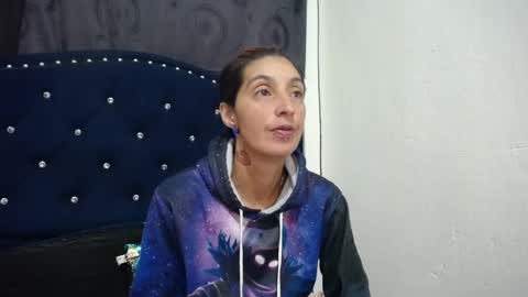 anyu online show from January 17, 12:31 pm