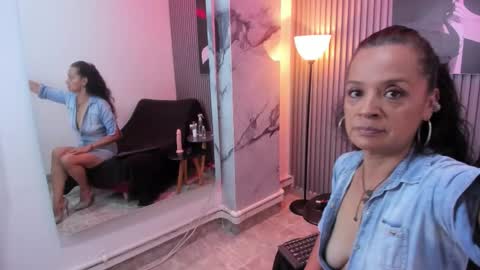 Snapshot of anyvegaa chatting on September 25, 12:34 pm Any online show from September 25, 12:34 pm