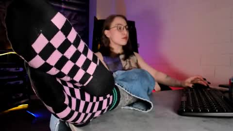 APHEX QUEEN online show from April 12, 11:14 am