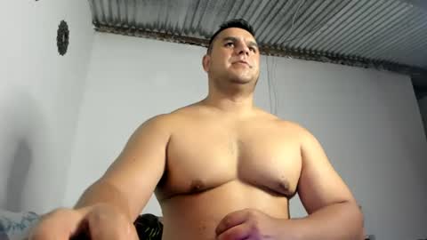 follow me   here you find me online show from July 6, 9:39 pm