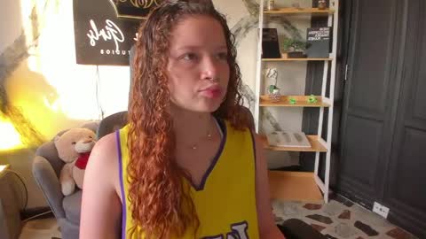 aphrodite online show from April 4, 10:39 pm