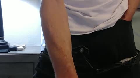 apollofoxxx69 online show from March 5, 8:42 pm