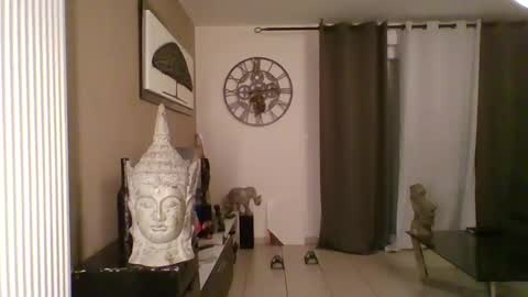 Snapshot of apollonfitx_69 chatting on February 14, 10:36 pm apollonfitx_69 online show from February 14, 10:36 pm