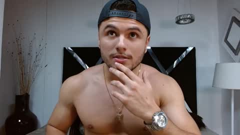 Apolo online show from February 8, 4:57 am