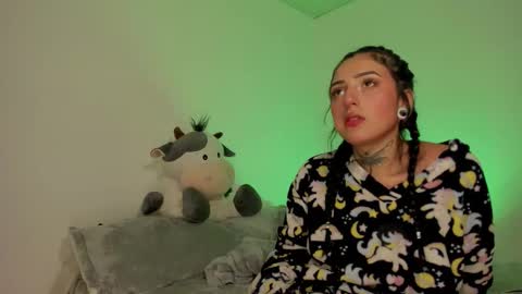 Snapshot of apolorising_ chatting on September 9, 3:06 am Lola  Apolo online show from September 9, 3:06 am