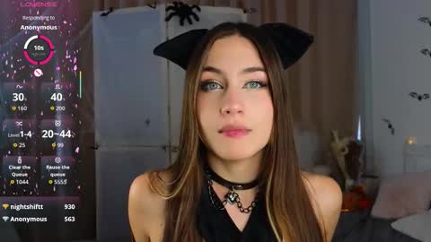 Vicki online show from October 25, 10:14 am