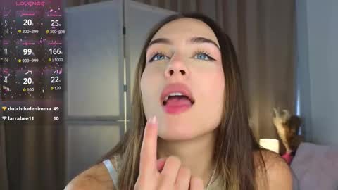 Vicki online show from October 13, 9:44 am