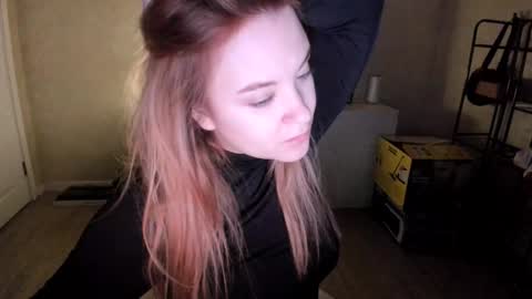 appleyummybuns online show from November 29, 2:30 am