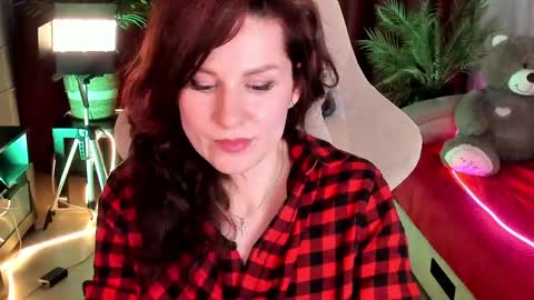 aprill_o_nill online show from April 20, 5:05 pm