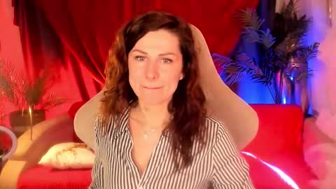 aprill_o_nill online show from March 1, 5:06 pm