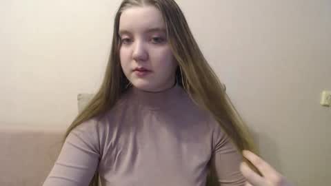 Josefin online show from February 4, 10:00 am