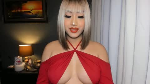 Snapshot of aqueenofcumxx chatting on February 9, 7:30 pm Alicia online show from February 9, 7:30 pm