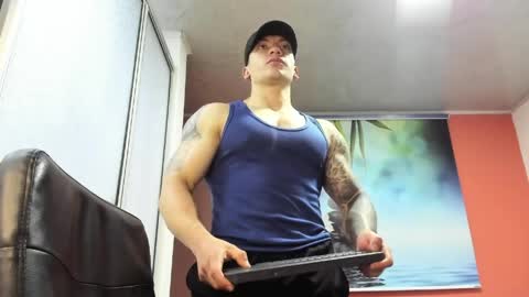 Jonathan online show from April 4, 7:32 pm