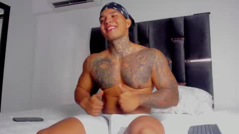 AquilesElpapi online show from June 18, 8:58 pm