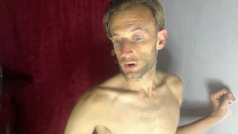 Snapshot of aquilesmade chatting on October 8, 4:13 pm Aquilesmade online show from October 8, 4:13 pm