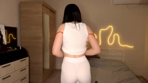 Emi online show from March 26, 4:45 pm