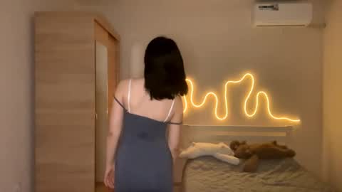 Emi online show from March 21, 4:55 pm